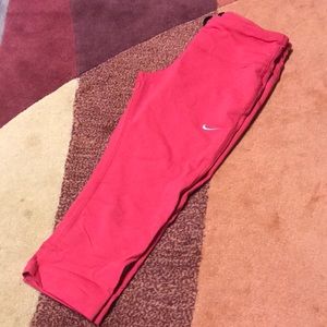 Hot pink Nike Capri / cropped leggings